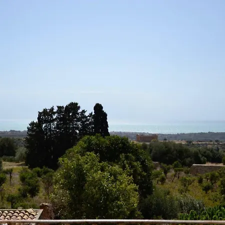 La Di Minerva Villa
